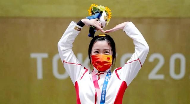 完美了!全红婵父亲准备带她去游乐园,射击冠军杨倩准备一起组团休闲区蓝鸢梦想 - Www.slyday.coM
