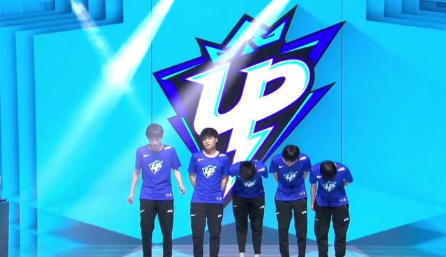 两支战队排在联赛底部,也都早早确定无缘季后赛.