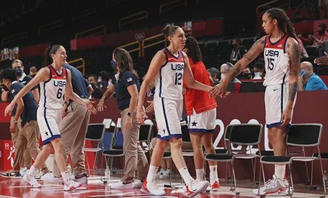 女排被零封！女篮20分惨败！塞尔维亚球迷心碎，对手都是美国队休闲区蓝鸢梦想 - Www.slyday.coM