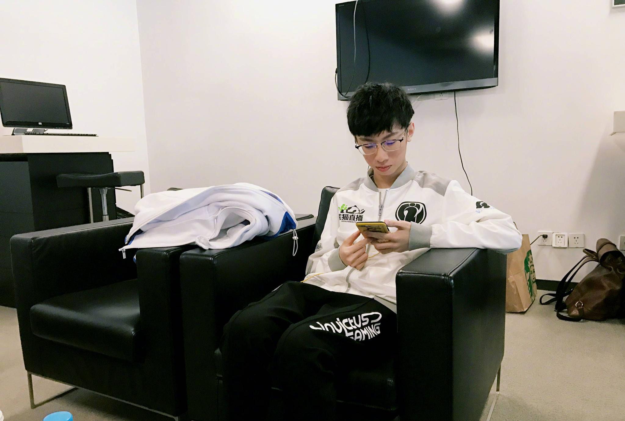 阿水被设计师拒绝宁王爆料ig冠军皮肤内幕最委屈的是宝蓝