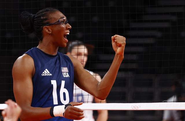 美国女排杀进决赛打破事不过三规律博斯科维奇19分太孤单