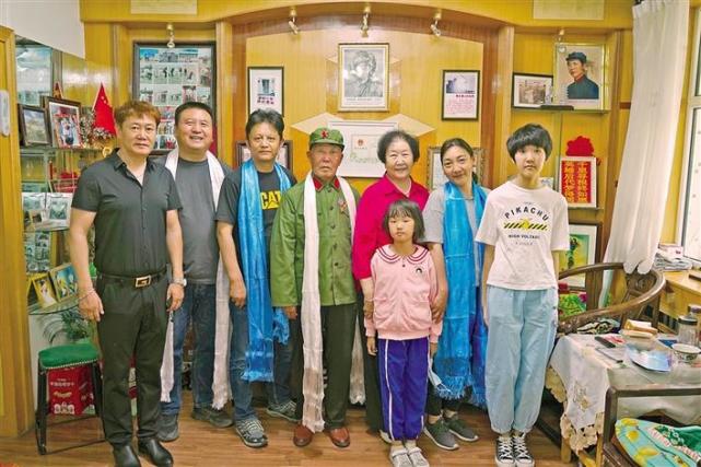 重走先遣连英雄曾经踏足过的土地:与英雄,时刻同行|新疆|曹海林|和静