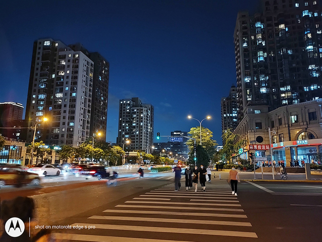 配置全面提升体验更加均衡摩托罗拉edgespro评测