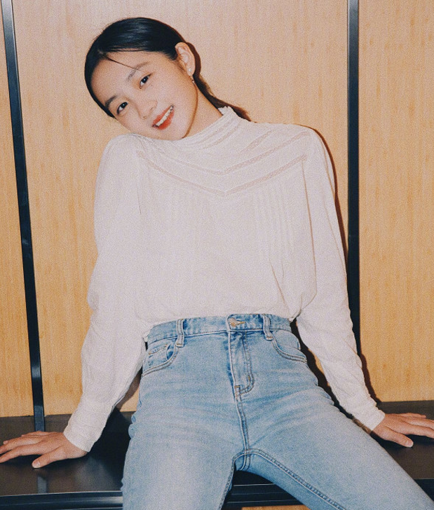 近期,黄磊的女儿黄忆慈(多多)就被网传说在北京顺义国际学校的图书馆