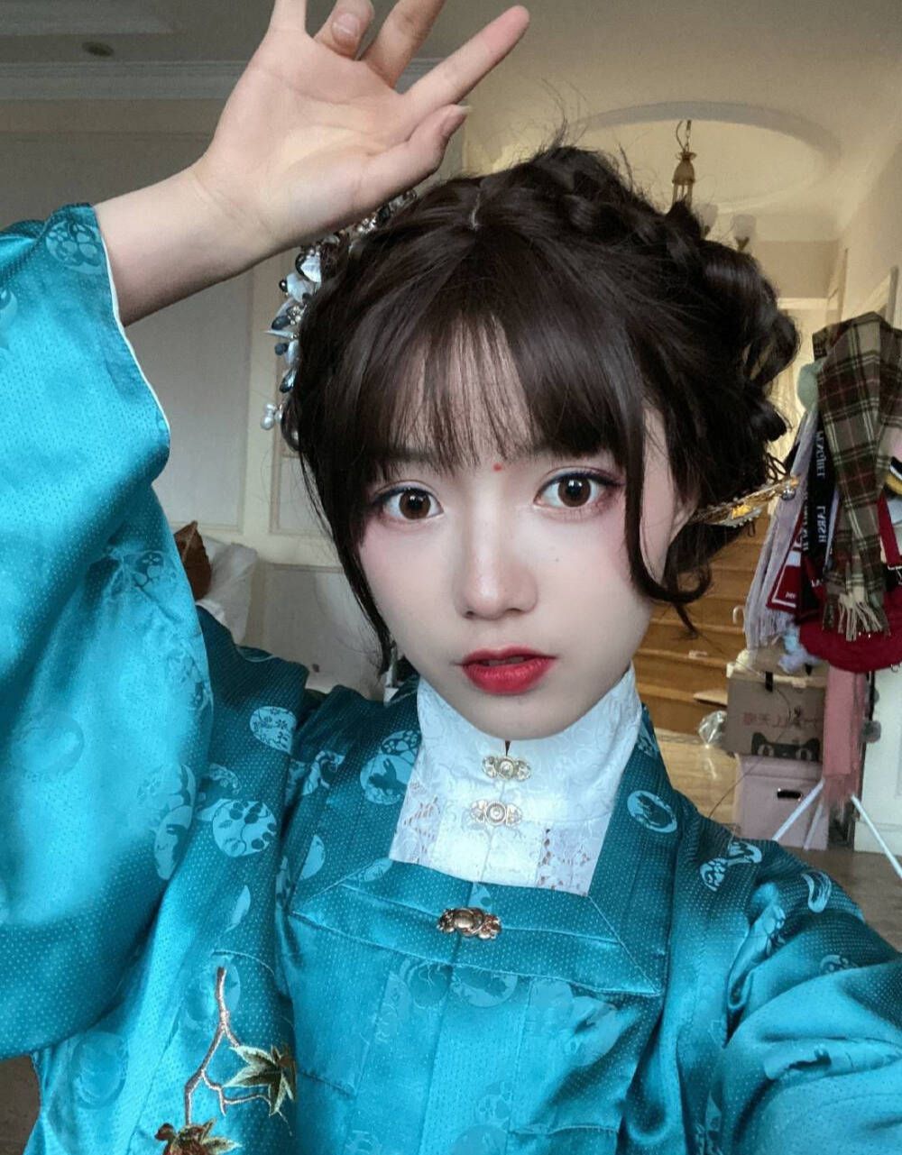 机智的党妹再次道歉并宣布退网网友直接退籍吧