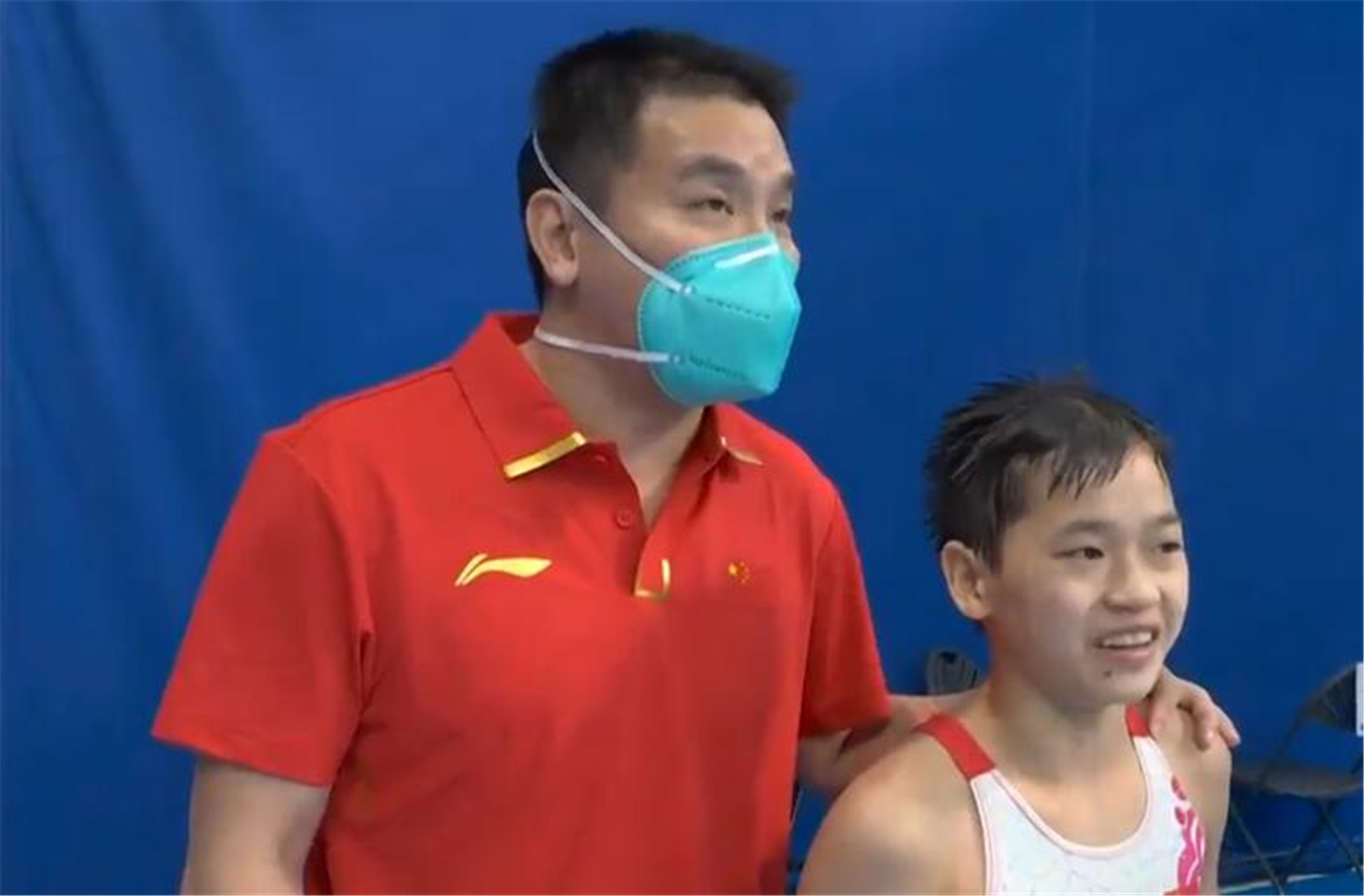 凭借满分跳水惊艳世界,14岁的全红婵背后,还有一位重庆金牌教练休闲区蓝鸢梦想 - Www.slyday.coM 凭借满分跳水惊艳世界,14岁的全红婵背后,还有一位重庆金牌教练休闲区蓝鸢梦想 - Www.slyday.coM