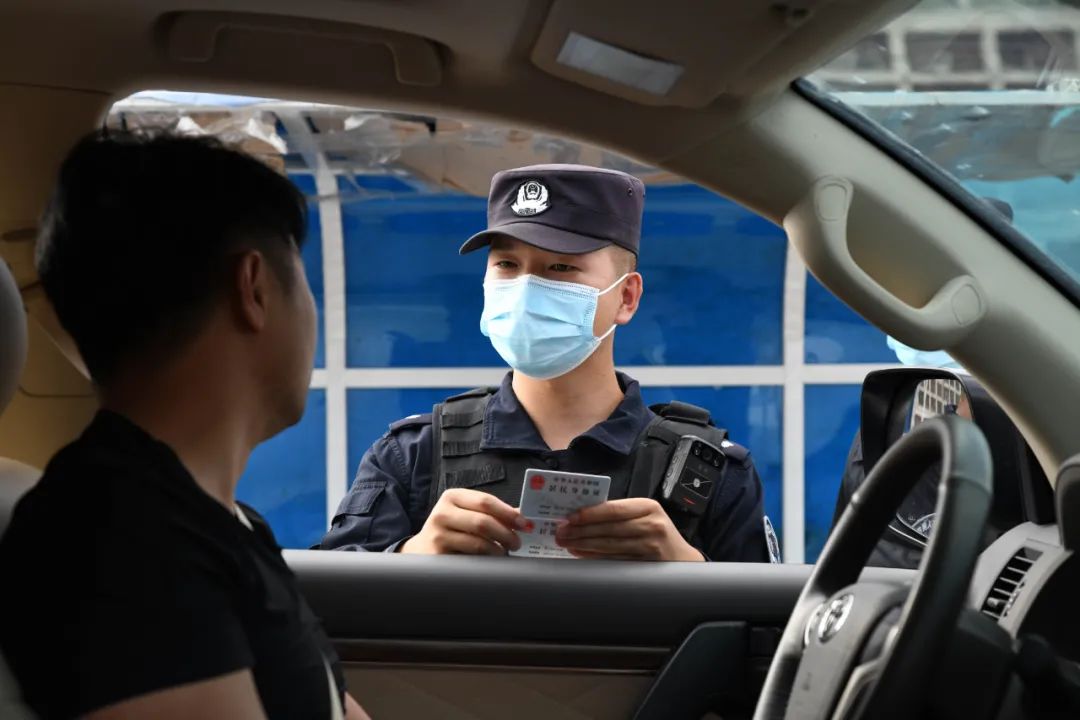 24岁云南缉毒警"龙sir" ,6年缴毒180公斤!