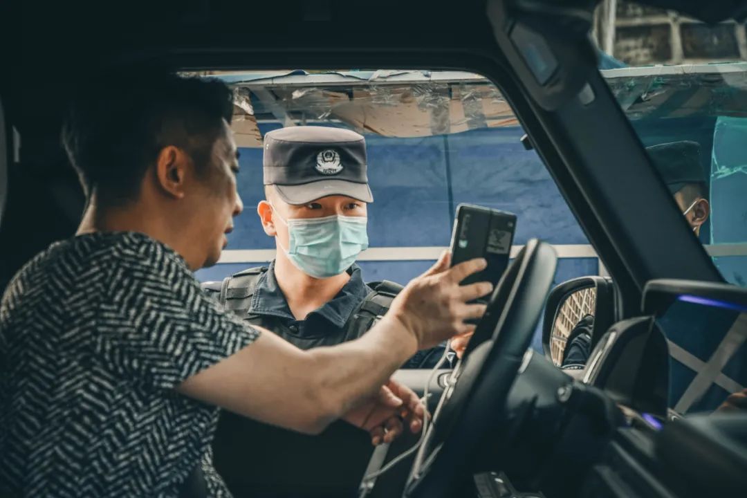 24岁云南缉毒警"龙sir" ,6年缴毒180公斤!