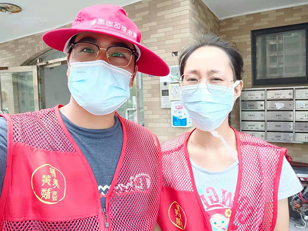 上海封闭小区隔离记丨夫妻俩同为志愿者，共期解封日