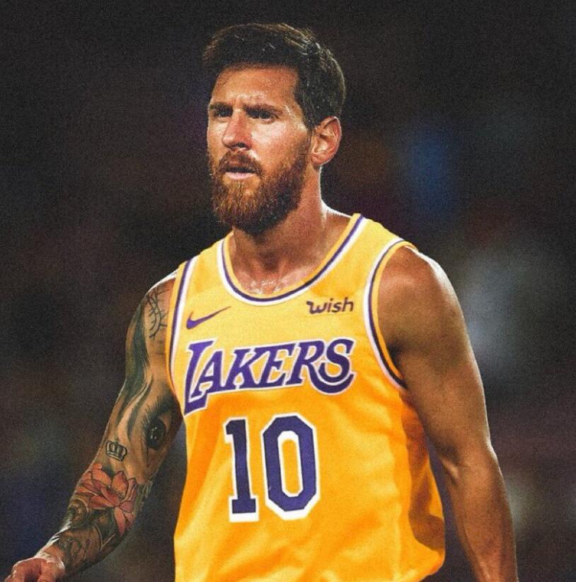 湖人球迷听说梅西离开巴萨后