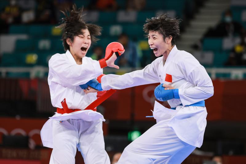 瞰奥·战况 | 尹笑言晋级女子空手道61公斤级半决赛|空手道|东京奥运