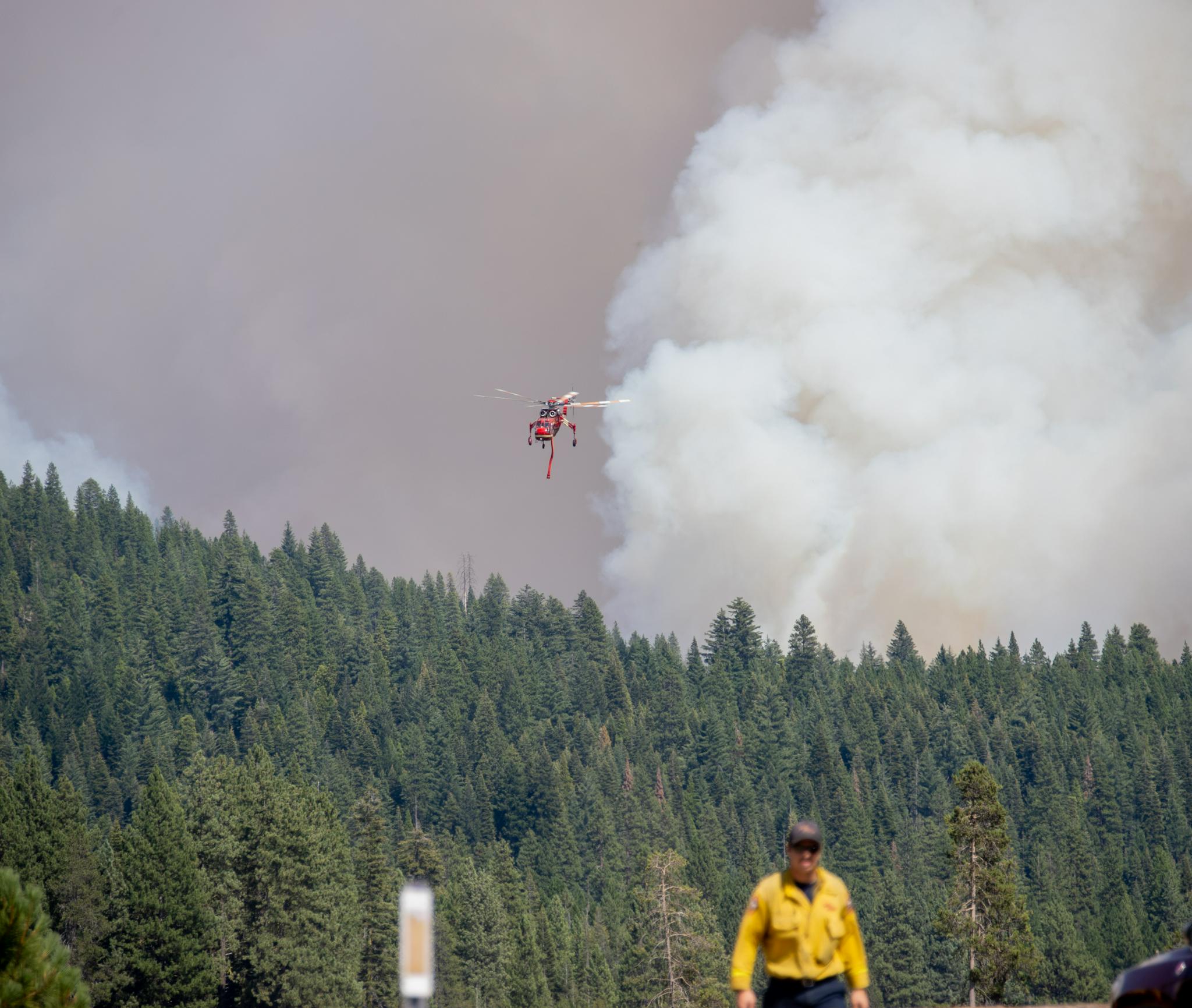 加州北部山火肆虐