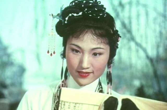 王文娟与徐玉兰合作的越剧《红楼梦》,在上海连演54场,可以说是场场