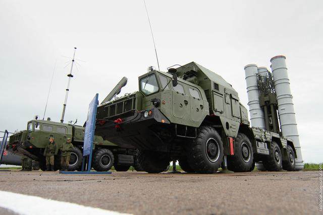 俄罗斯陆军展示s400防空导弹武器系统发射全过程