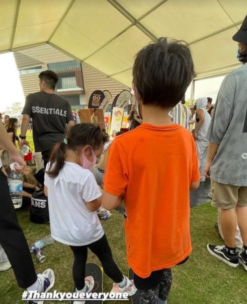 郭晶晶做了秋天的第一杯奶茶,霍启刚无缘品尝,陈若琳却喝上了休闲区蓝鸢梦想 - Www.slyday.coM 郭晶晶做了秋天的第一杯奶茶,霍启刚无缘品尝,陈若琳却喝上了休闲区蓝鸢梦想 - Www.slyday.coM