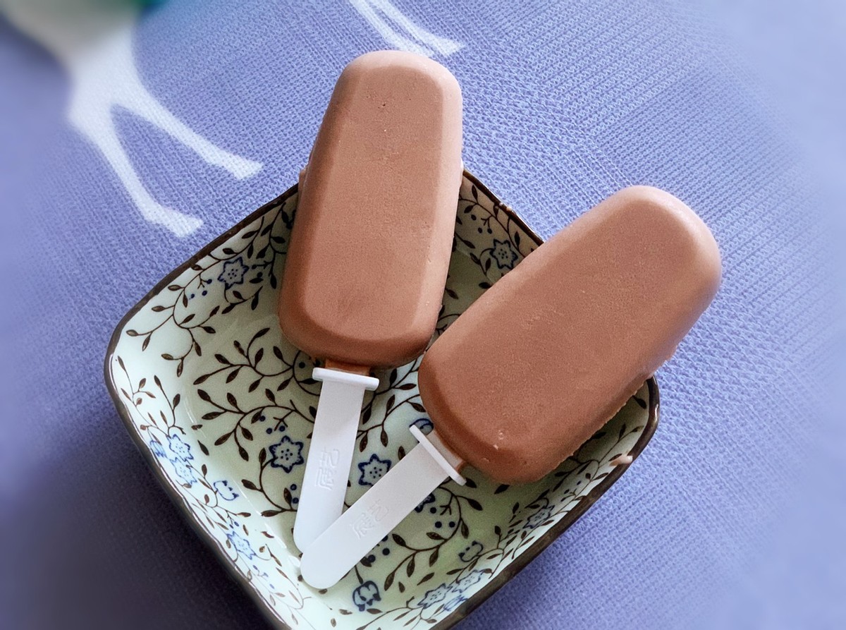 家庭版巧克力雪糕,丝滑无冰碴,香浓味美,从此告别外卖雪糕