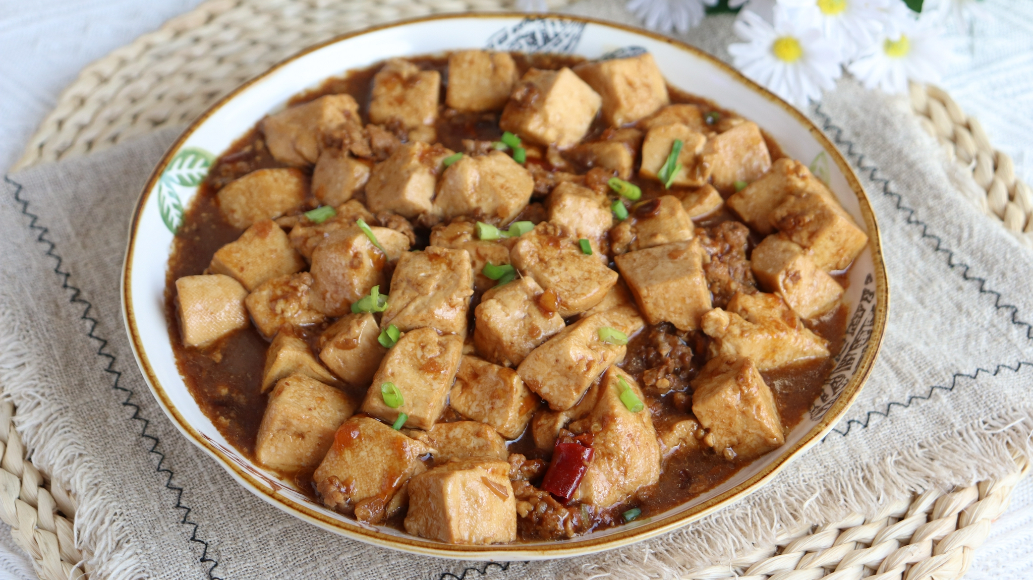 酱焖豆腐,简单方便的家常小菜,步骤少好成功,新手也能做得好吃