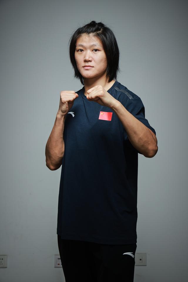 追平女子拳击最好成绩,33岁谷红69公斤级拳击拿下银