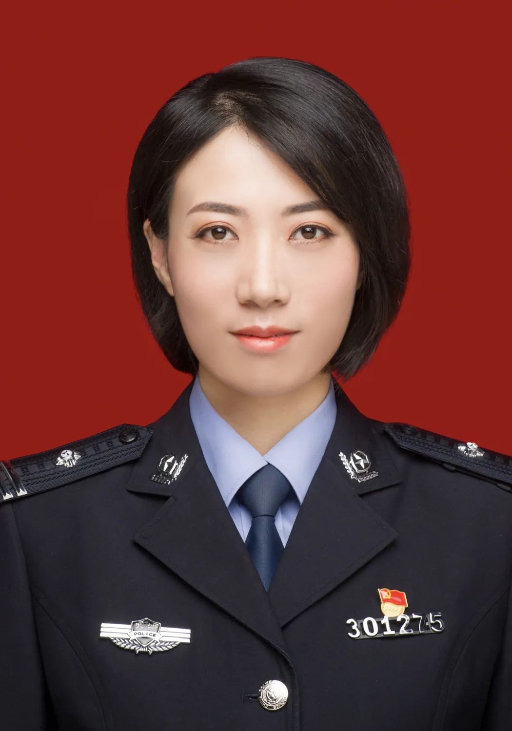 先进典型丨最美女警路遇窃贼果断出手