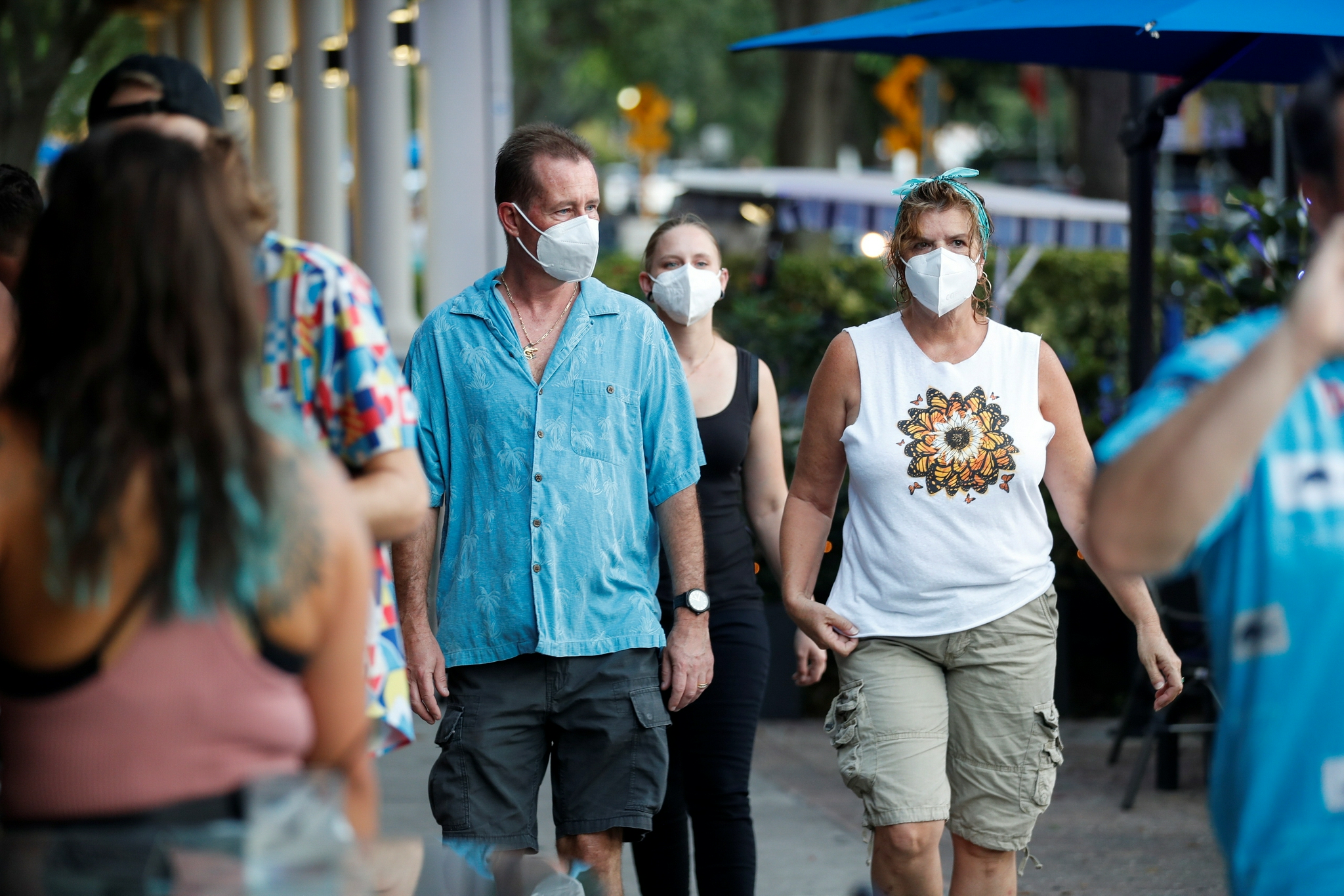 美国佛州:新冠确诊病例激增|美国|佛罗里达州|新华社_新浪新闻