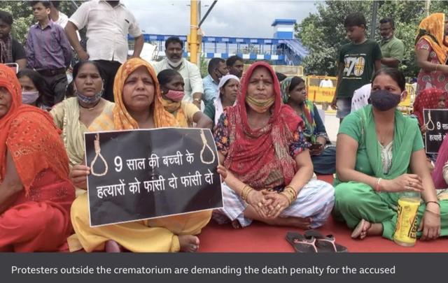 悲惨！9岁女孩疑遭轮奸杀害，尸体被烧得只剩腿！全城愤怒，集体抗议休闲区蓝鸢梦想 - Www.slyday.coM