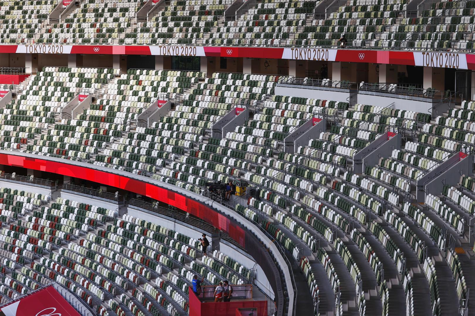 大阪也宣布实行紧急事态宣言,首都圈的奥运会场等实行"无观众"比赛