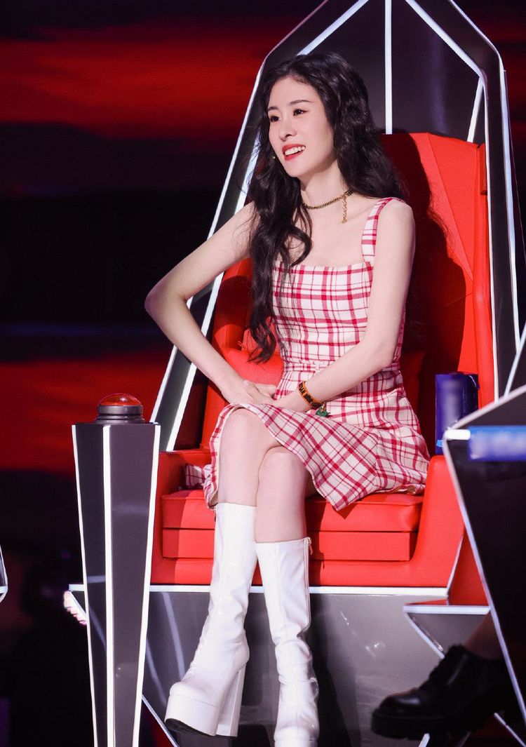 《中国好声音》导师阵容遭吐槽,盲选已不存在,助教是导师的眼睛