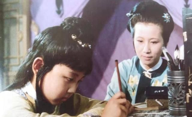 娘家教李纨做烈女婆家要李纨做贞妇李纨却活成了自己想要的样子