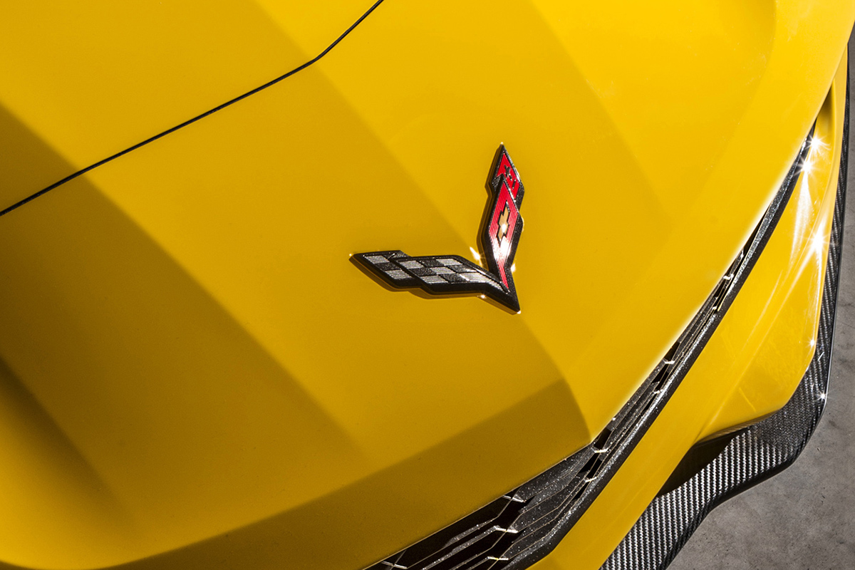 一代车型一个logo?科尔维特logo演变史(下)