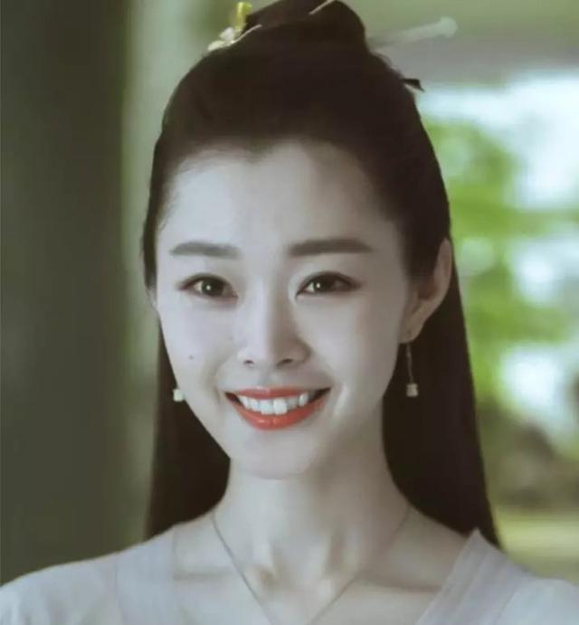 有漂亮虎牙的女星只服这5位灵气逼人磨掉做烤瓷牙的是咋想的