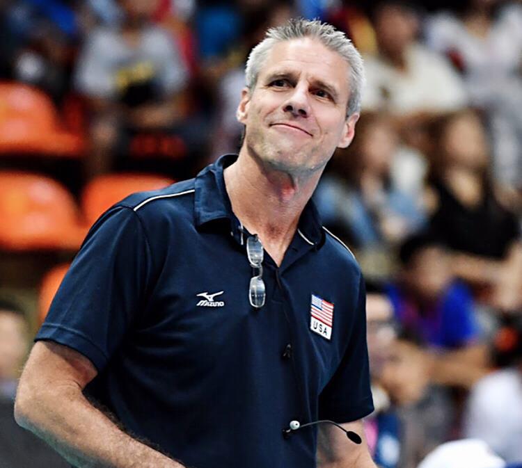 美国女排主教练才是正牌的美国队长