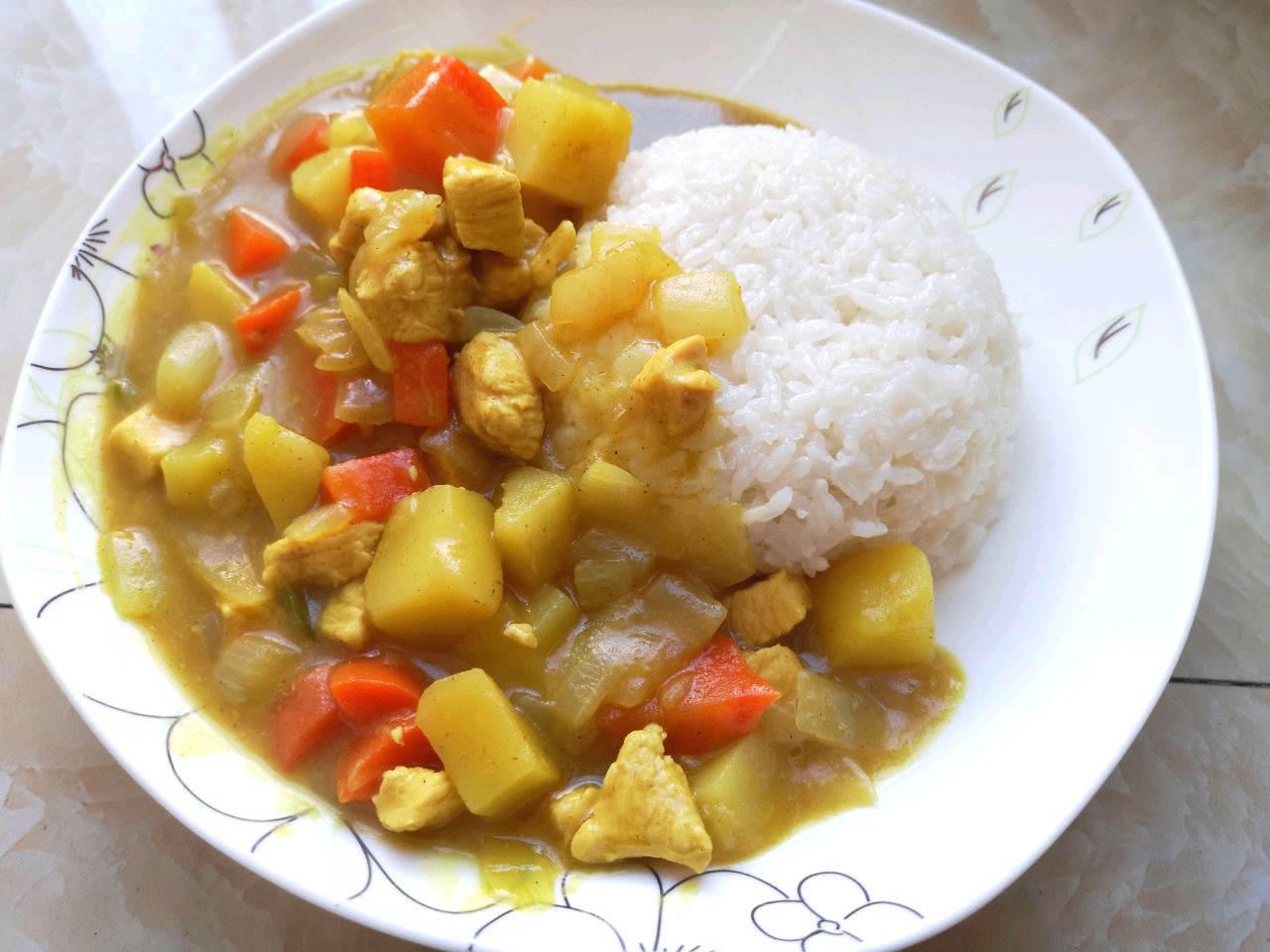 咖喱鸡丁饭