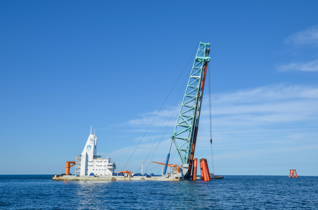 施工中的华能苍南4号海上风电项目.虞安兵 摄