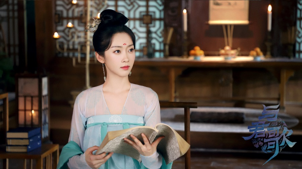 宣璐《与君歌》开播 古装造型又美又飒绝绝子
