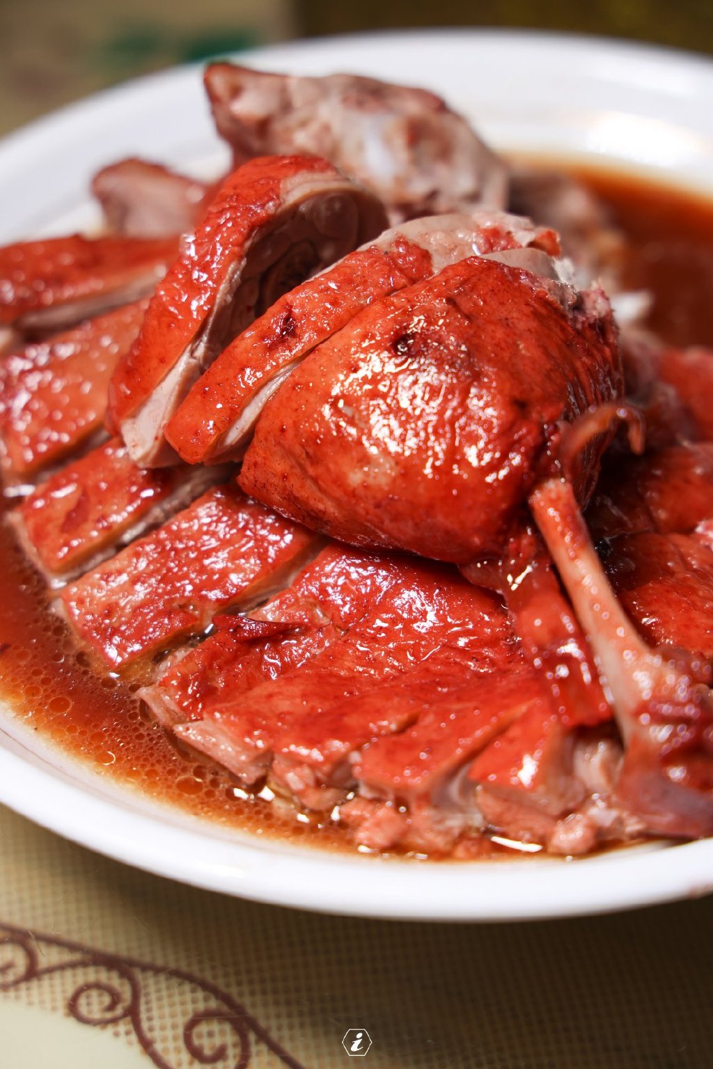 周市爊鸭店:"一家爊煮,满街飘香"