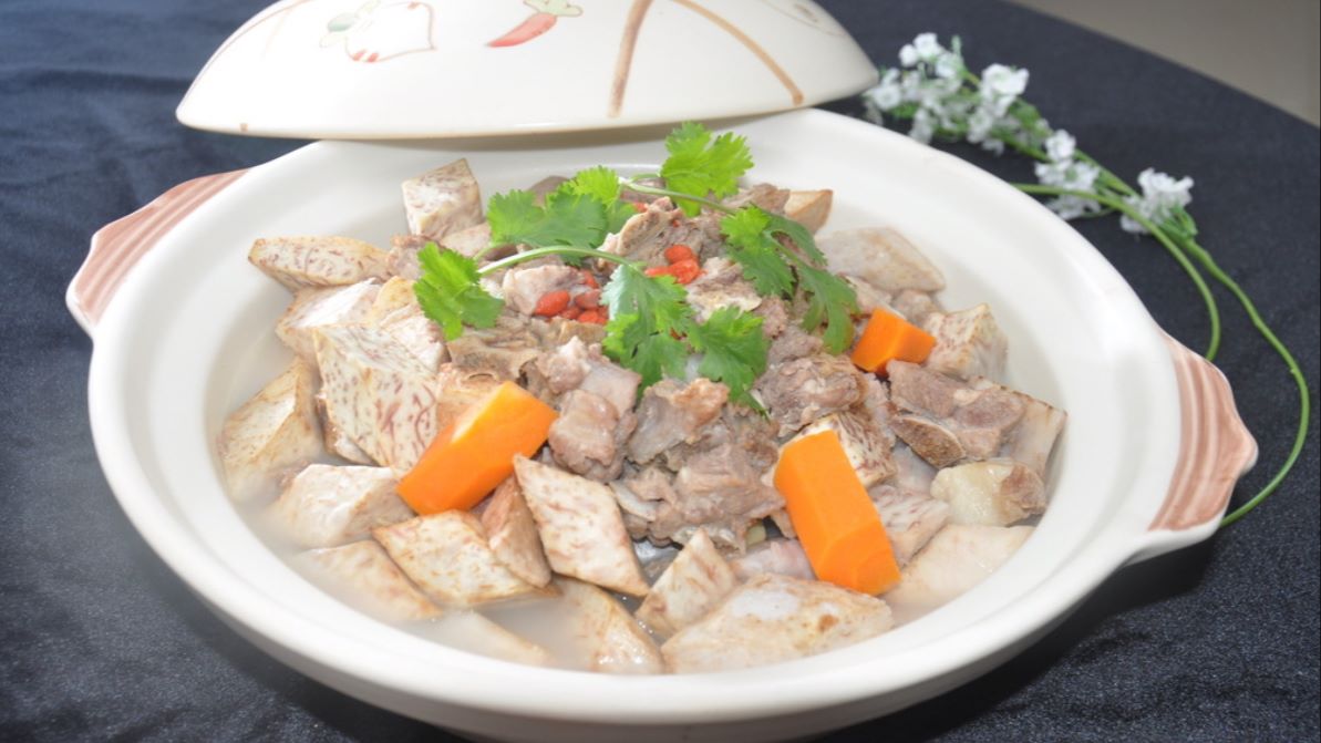 想不想喝软糯鲜香芋头排骨汤,想的话,就快来和我学上几招吧|芋头|排骨