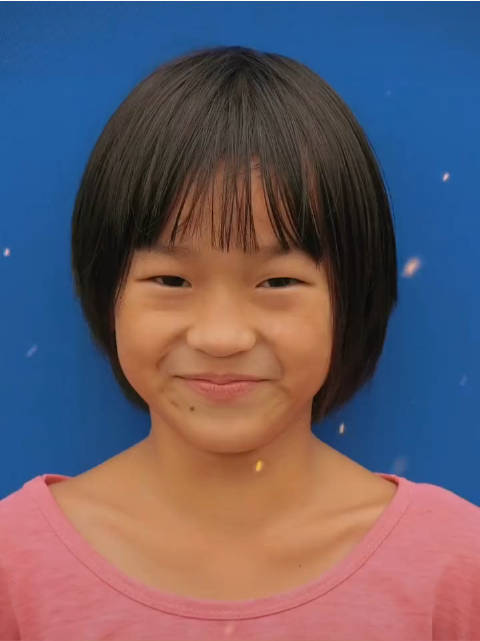 妹妹从小可爱到大呀 分享自己小时候的照片,真的可可爱爱!