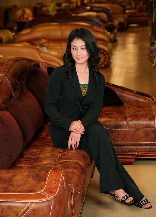 人间世事无常,谢大脚遭遇车祸去世,小沈阳发文:小姨一路走好