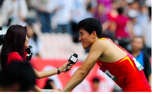 央视冬日娜你知道刘翔是2004年闭幕式旗手吗苏炳添我不知道