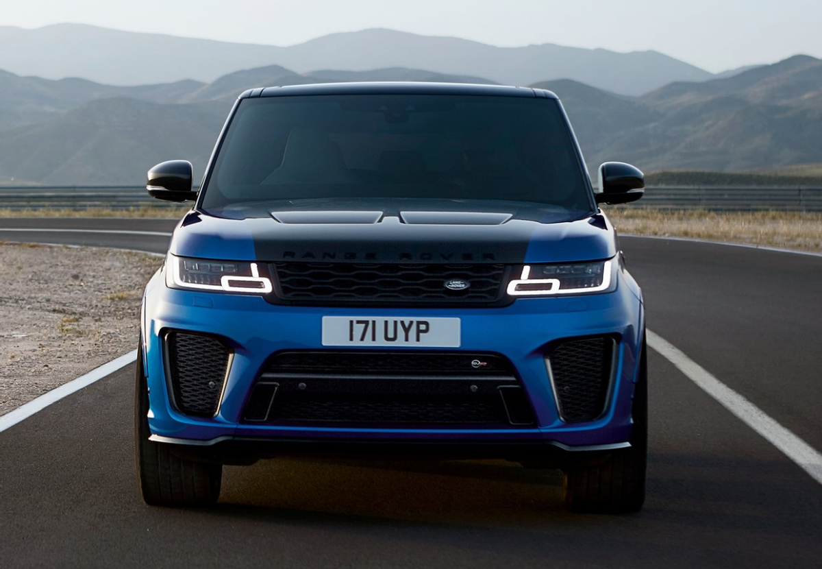 价值200万左右的suv如何选?路虎家的svr你一定要看看