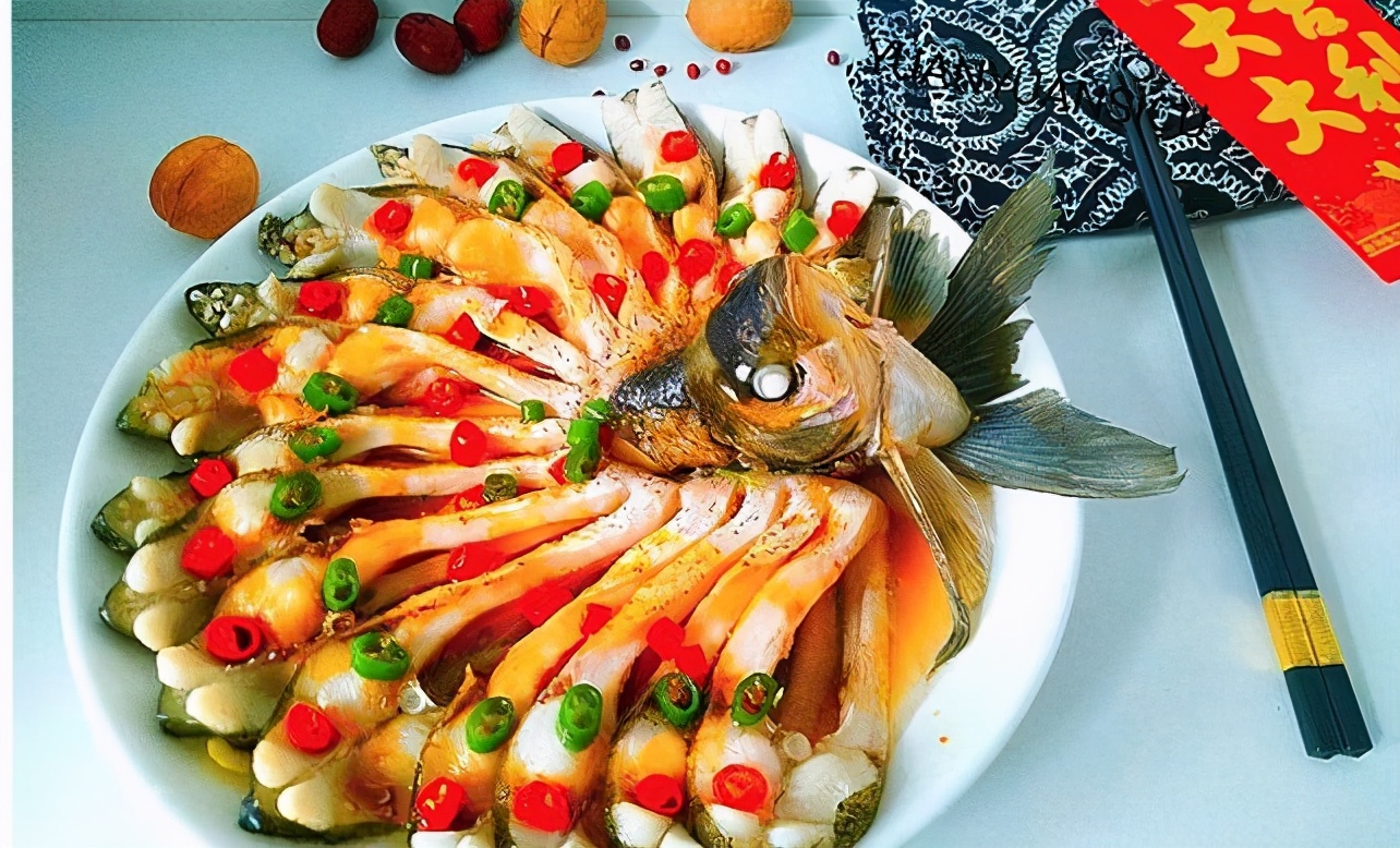 孔雀开屏鱼的做法!|鱼|姜丝|鱼头_新浪新闻