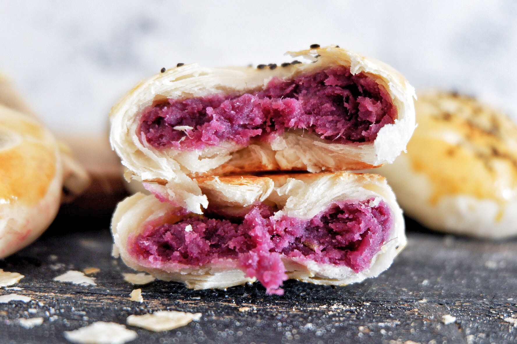 大厨手把手教你做紫薯酥饼,真是又香又酥,一直酥到骨子里