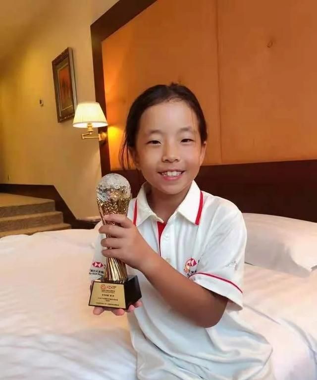 刘国梁女儿7岁已是世界冠军,他的育儿经也太精彩了