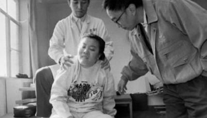 悲惨才女朱令：姐姐在北大坠崖,自己在清华铊中毒,她现状如何?