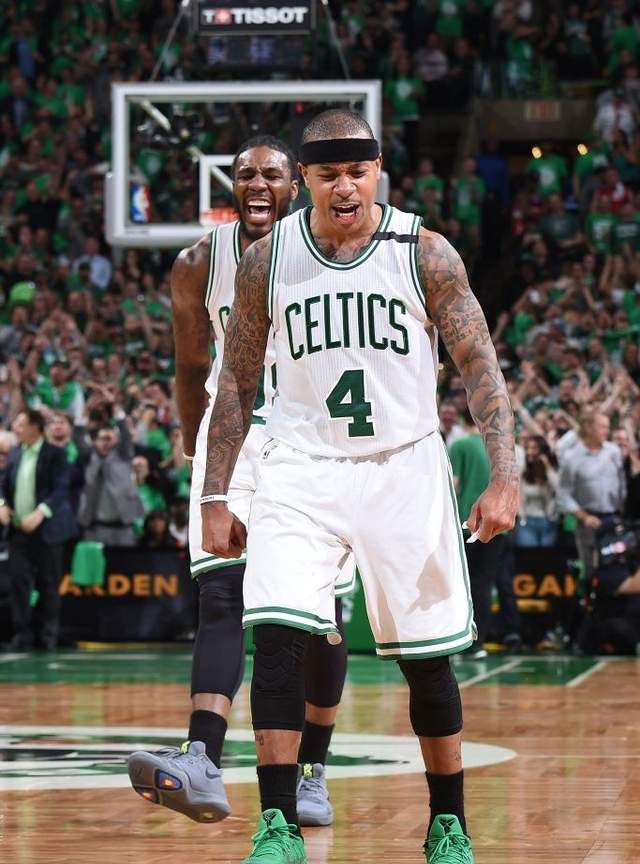 "yyds"小托马斯在半业余比赛中砍下81分致敬科比