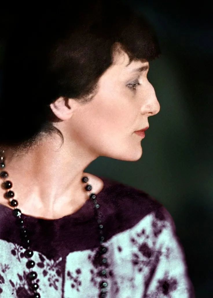 三个秋天丨阿赫玛托娃