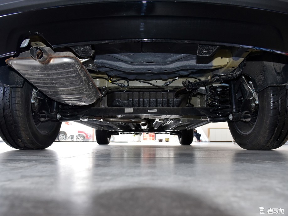 让"颜控"爱不释手 小哥带你一起看新宝骏rs-3