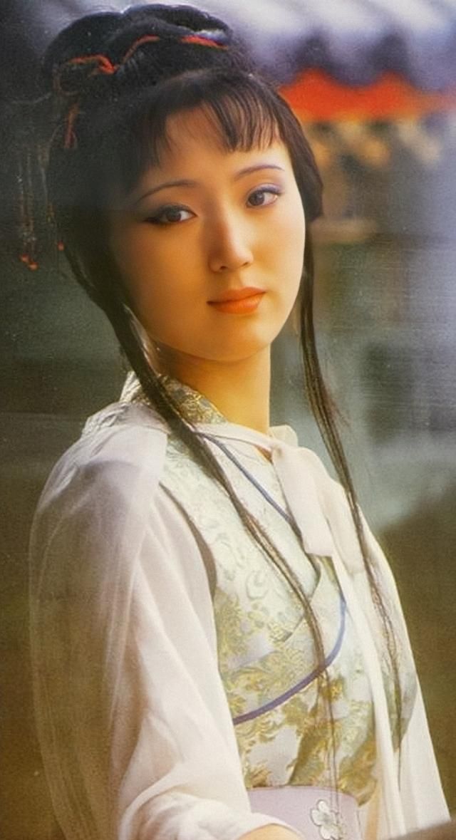 "林黛玉"的两段情缘:患病后与丈夫一同出家,难逃"红楼魔咒"|红楼