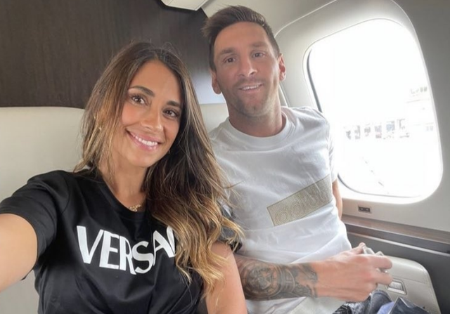 全球24小时直播梅西转会，已抵达法国领空，球场在铺红毯休闲区蓝鸢梦想 - Www.slyday.coM