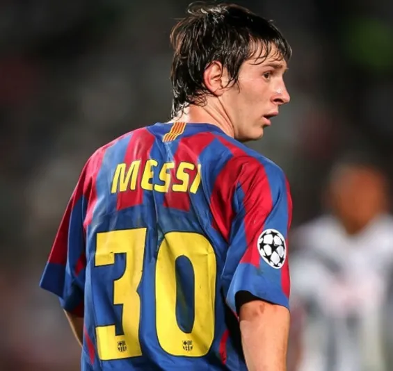 记者：梅西谢绝内马尔让出10号，将选择出道时的30号球衣休闲区蓝鸢梦想 - Www.slyday.coM